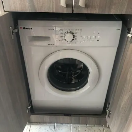 Intsaraki דירה סבטי ולאס